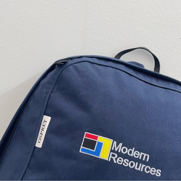 Osprey Large Day 20L Grey Backpack - Picture 4 of 10